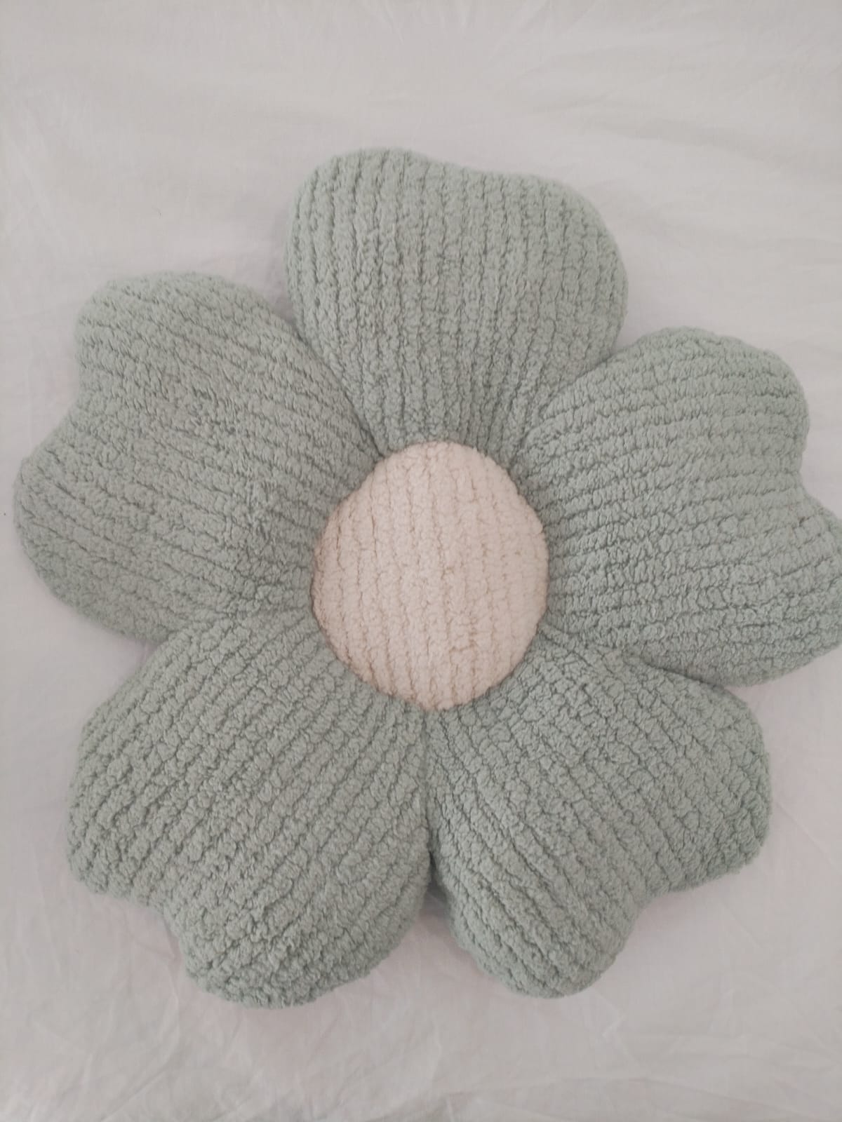 FLOWER CUSHION